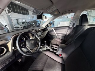 TOYOTA RAV4 2.0 D-4D 2WD Style White Ed.