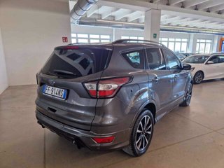 FORD Kuga 1.5 TDCI 120 CV S&S 2WD ST-Line